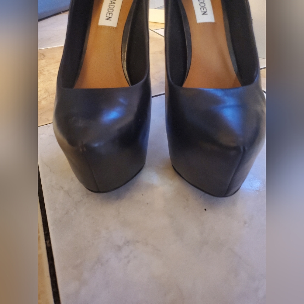 Pumps - Picture 6 of 6